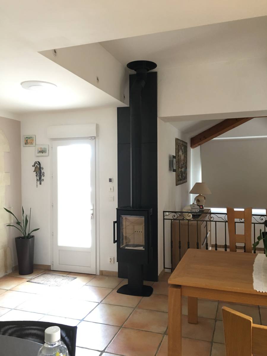 Conseils pour remplacer une cheminée par un poêle à granulé Meyreuil 13590