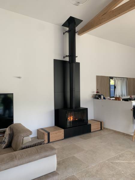 Installation d’un poêle cheminée à bois SEGUIN et la création du conduit isolé sur Meyrargues