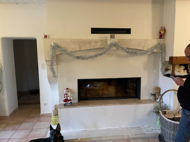 Vente et installation de cheminée moderne et sur mesure à Lourmarin proche d’Apt