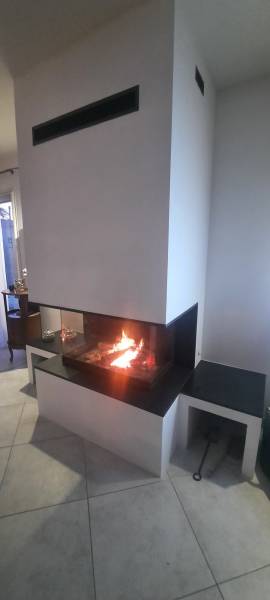 Installation d’une cheminée sur mesure et design de marque TOTEM sur ALLAUCH